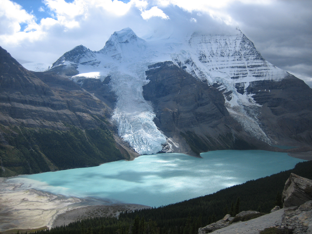 Berg_Lake_Canadian_Rockies.jpg